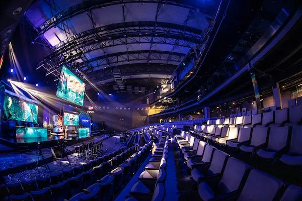 仅赢得了评 仅赢得了评